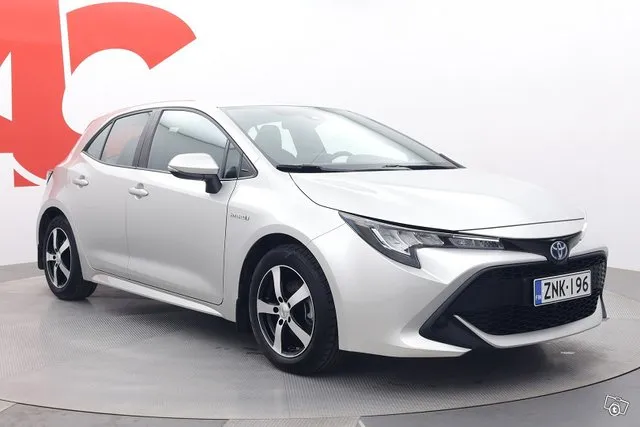 Toyota Corolla Hatchback 1,8 Hybrid Life - / 1.Omistaja / Täydellinen merkkiliikkeen huoltokirja / Vähän ajettu / Adaptiivinen vakionopeussäädin Image 7